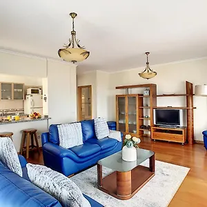  Apartment Gemini By Lovelystay