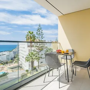 Apartment With Ocean View And Parking, Funchal (Madeira)