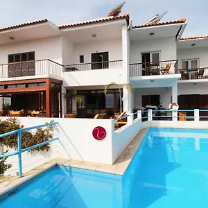 Lusitania Bed & Breakfast